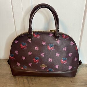 Coach | SIERRA SATCHEL IN WILDFLOWER PRINT COATED CANVAS - w Crossbody Strap